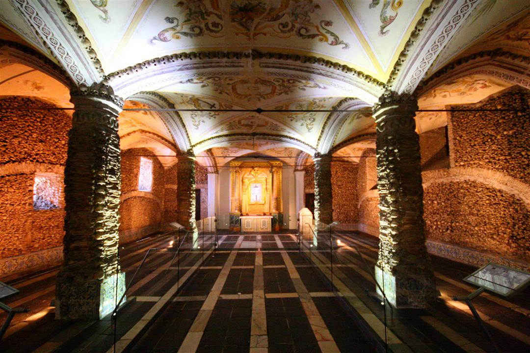 Évora